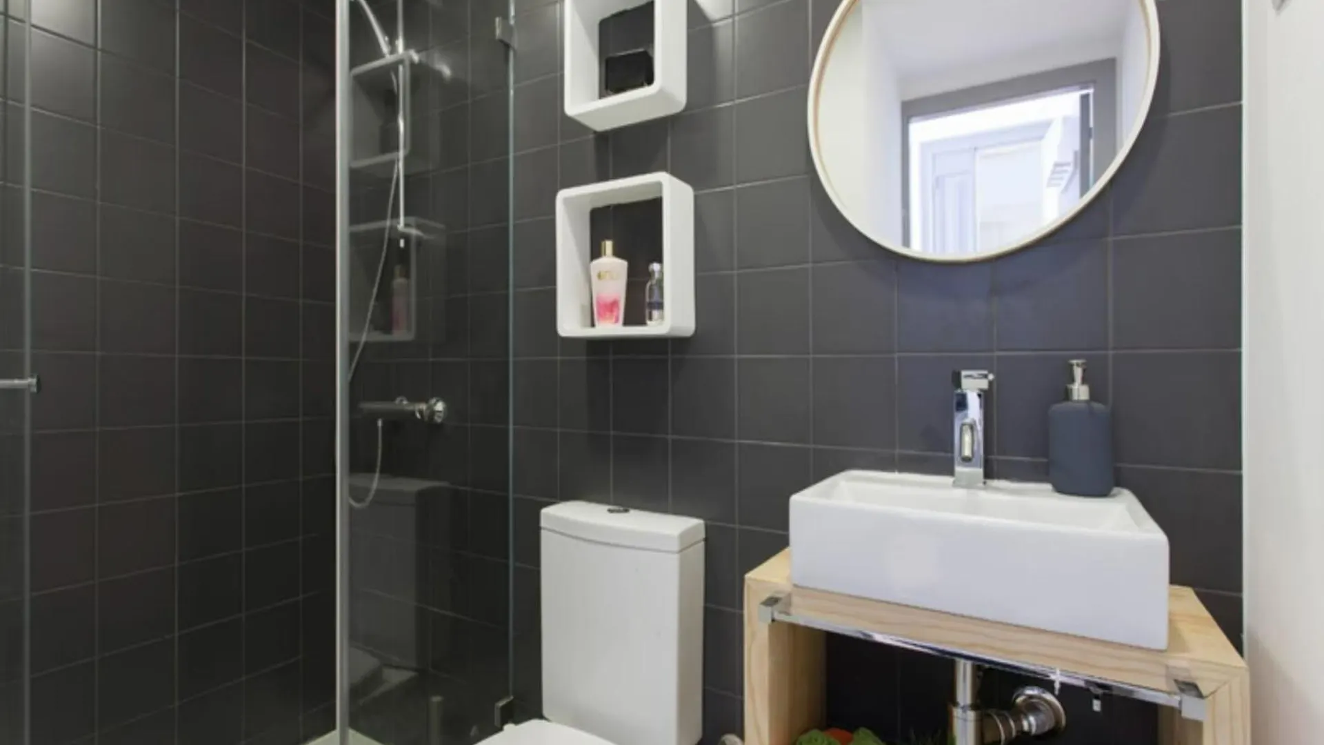 Studio Apartment Located Central Lisbon