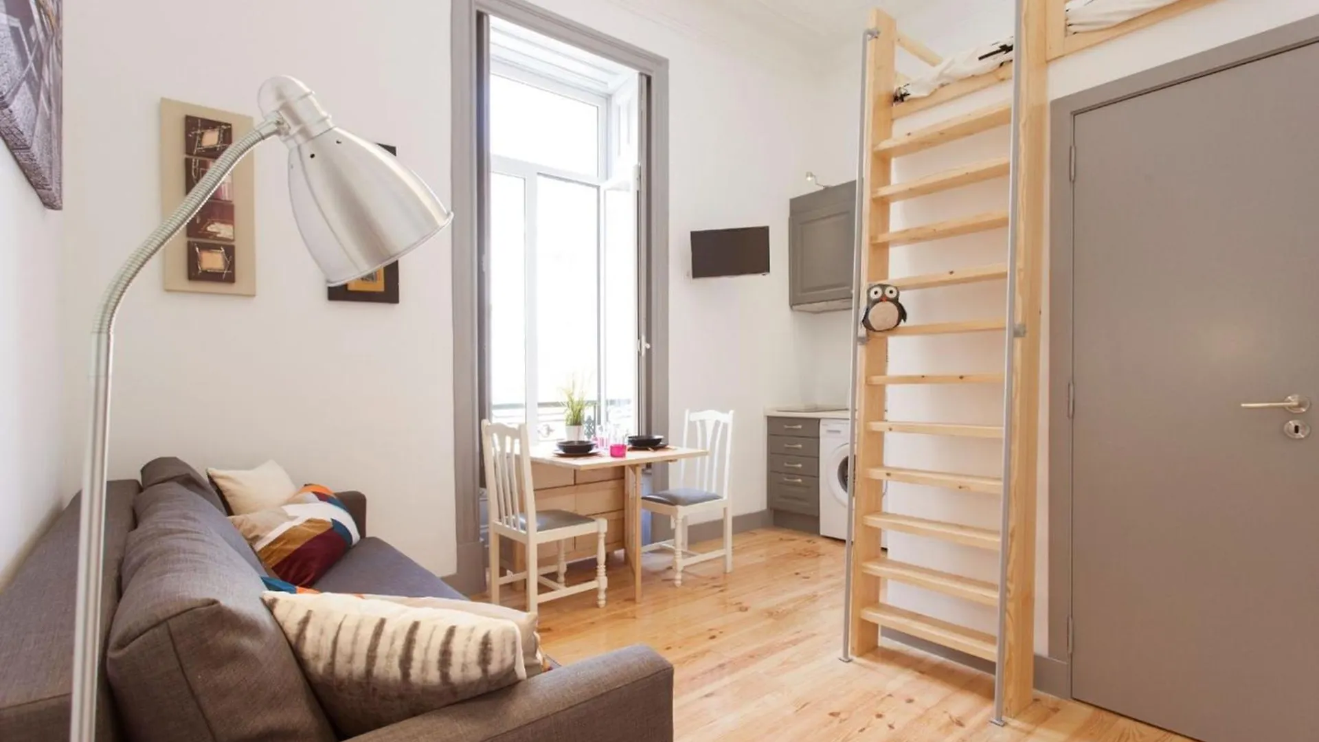 Studio Apartment Located Central Lisbon Portugal