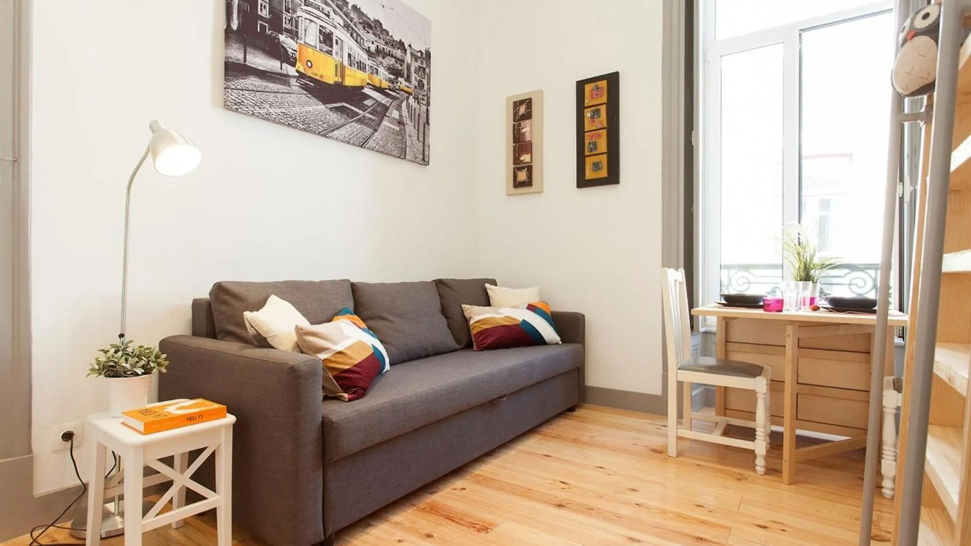Studio Apartment Located Central Lisbon Portugal