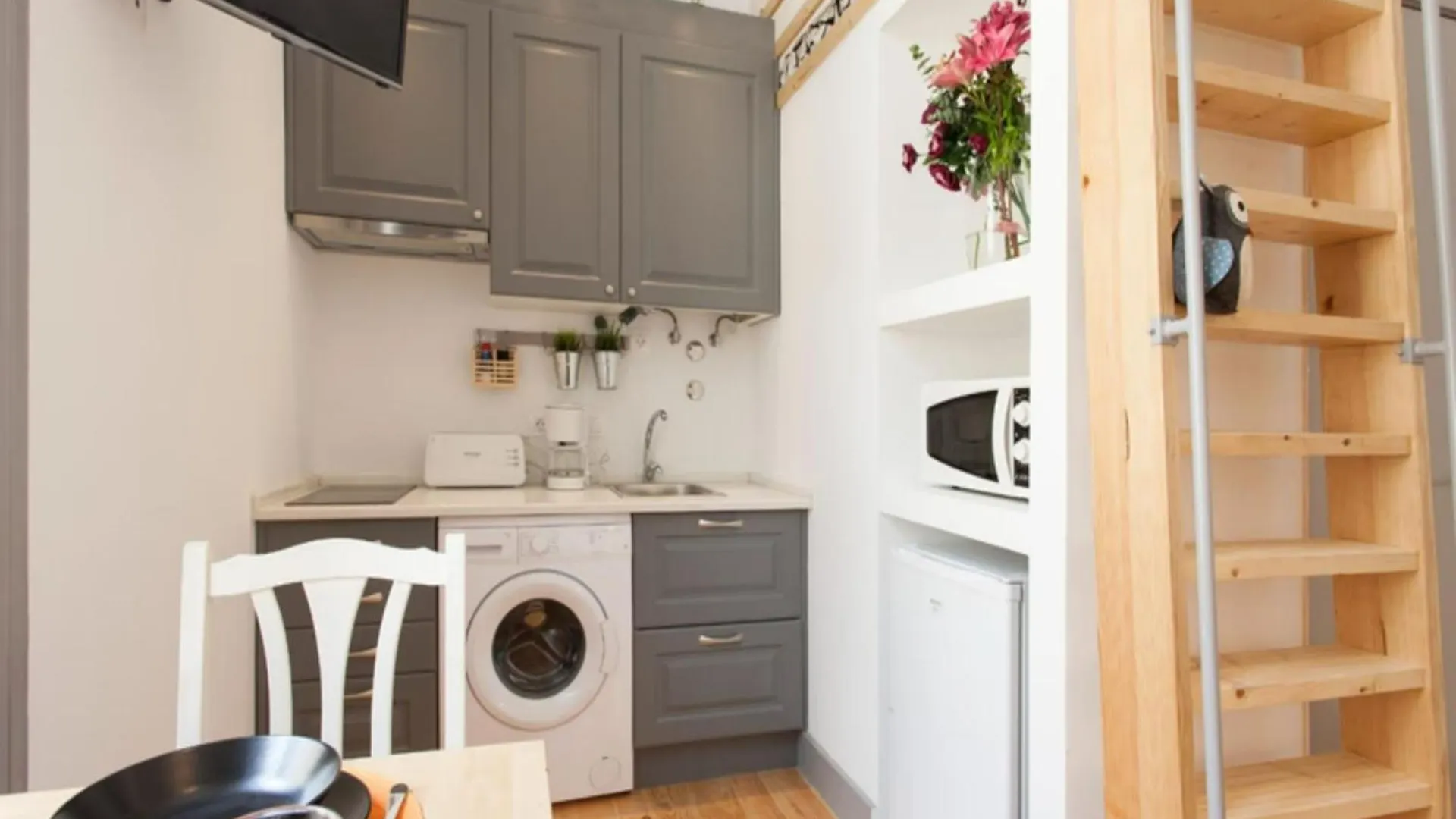 Studio Apartment Located Central Lisbon